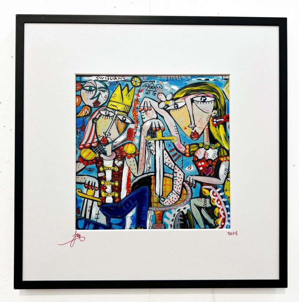 "Il Giuramento" ist ein kleines farbenfrohes Gemälde von Alessandro Siviglia. Das figurative Kunstwerk ist mit einem schwarzen Rahmen gerahmt und in ein weißes Passepartout gelegt. Das Werk zeigt einen König und eine schöne Dame sitzend auf einem türkisfarbenen Hintergrund. Eine perfekte Geschenkidee für Weihnachten oder zum Jahrestag